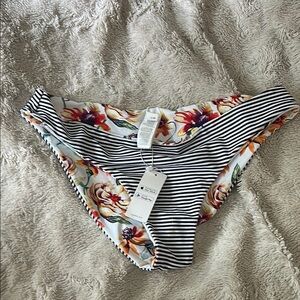 NWT Reversable Bikini Bottom
